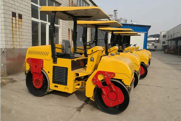 <a href='http://m.yijingbagua.cn' target='_blank'>壓路機</a> <a href='http://m.yijingbagua.cn' target='_blank'>壓路機</a>